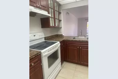20825 NE 8th Ct #202-19, Miami, FL 33179 - Photo 3