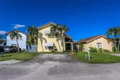 2500 SW 113th Ct, Miami, FL 33165 - Photo 3