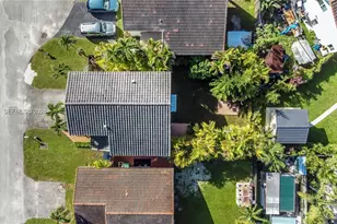 2500 SW 113th Ct, Miami, FL 33165 - Photo 25