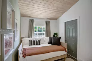 421 NE 70th St, Miami, FL 33138 - Photo 39