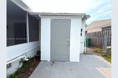 1740 SW 47th Ave, Fort Lauderdale, FL 33317 - Photo 17