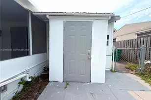 1740 SW 47th Ave, Fort Lauderdale, FL 33317 - Photo 17