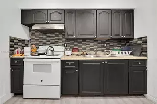 7190 NW 21st Ave, Miami, FL 33147 - Photo 25