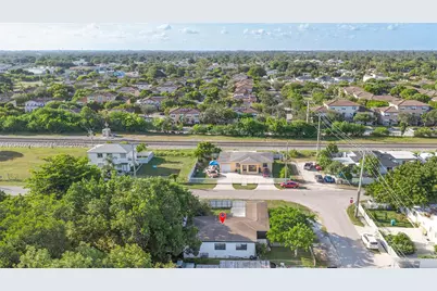 7190 NW 21st Ave, Miami, FL 33147 - Photo 35