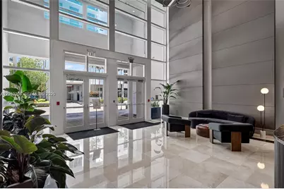 350 NE 24th St #814, Miami, FL 33137 - Photo 3
