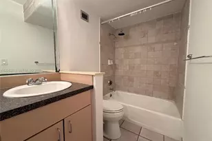 100 Lincoln Rd, Miami Beach, FL 33139 - Photo 25