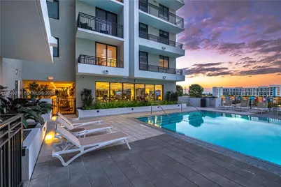 2001 Van Buren St #504, Hollywood, FL 33020 - Photo 13
