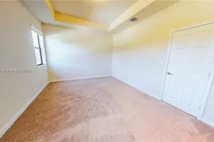 9073 W 33rd Ave, Hialeah, FL 33018 - Photo 35