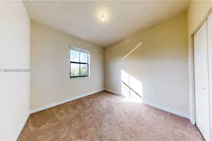 9073 W 33rd Ave, Hialeah, FL 33018 - Photo 51