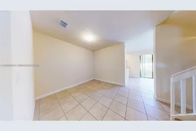 9073 W 33rd Ave, Hialeah, FL 33018 - Photo 29