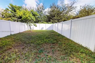 9073 W 33rd Ave, Hialeah, FL 33018 - Photo 55