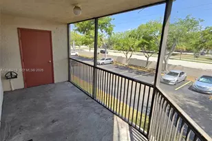 3252 Foxcroft Rd, Miramar, FL 33025 - Photo 23