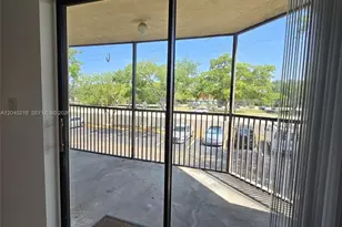 3252 Foxcroft Rd, Miramar, FL 33025 - Photo 21