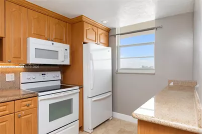3545 NE 166th St #805, North Miami Beach, FL 33160 - Photo 5