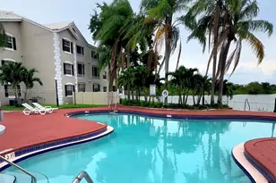 2811 N Oakland Forest Dr, Oakland Park, FL 33309 - Photo 19