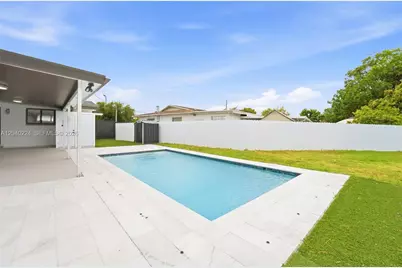 7200 W 12th Ave, Hialeah, FL 33014 - Photo 43