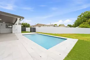 7200 W 12th Ave, Hialeah, FL 33014 - Photo 43