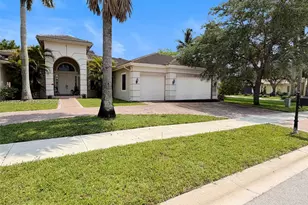 15298 SW 34th St, Davie, FL 33331 - Photo 5