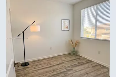 1019 SE 24th Ter, Homestead, FL 33035 - Photo 5