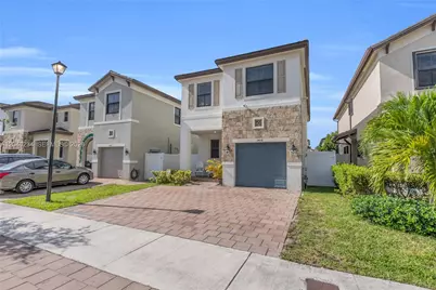 3416 W 109th Pl, Hialeah, FL 33018 - Photo 3