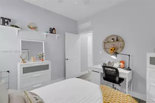 3416 W 109th Pl, Hialeah, FL 33018 - Photo 25