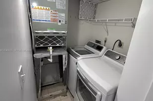 2740 W 61st St, Hialeah, FL 33016 - Photo 11
