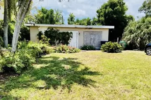 2616 NE 214th St, Miami, FL 33180 - Photo 1