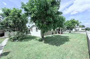 3397 W 14th Ct, Hialeah, FL 33012 - Photo 15