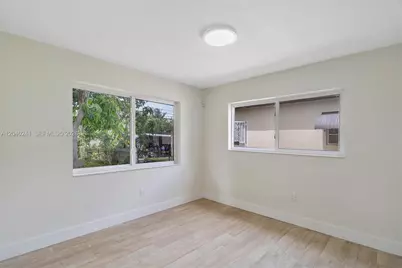 839 NW 116th St, Miami, FL 33168 - Photo 15