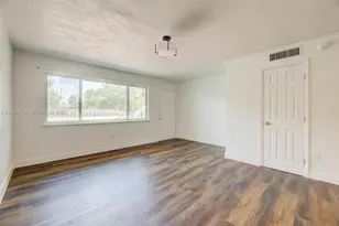 1450 NE 151st St, Miami, FL 33162 - Photo 13