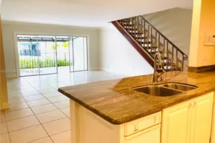 15187 W Loch Isle Dr W, Miami Lakes, FL 33014 - Photo 7
