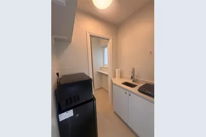 46Xx SW 89th Pl, Miami, FL 33165 - Photo 5