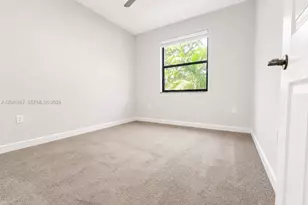 1523 SW 29th St, Fort Lauderdale, FL 33315 - Photo 9