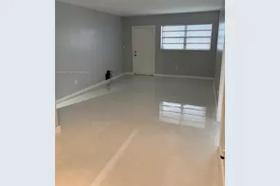 18350 Mediterranean Blvd #2-27, Hialeah, FL 33015 - Photo 3