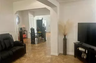 521 NW 32nd Pl, Miami, FL 33125 - Photo 3