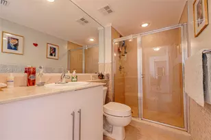 325 S Biscayne Blvd, Miami, FL 33131 - Photo 17