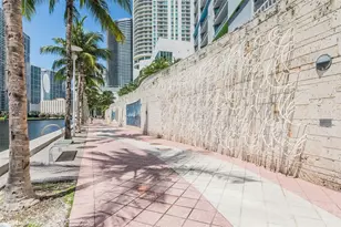 325 S Biscayne Blvd, Miami, FL 33131 - Photo 65