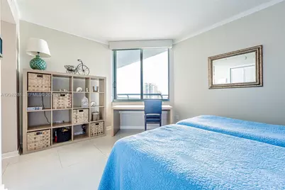325 S Biscayne Blvd #3821, Miami, FL 33131 - Photo 7