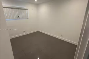 13105 Ixora Ct, North Miami, FL 33181 - Photo 13