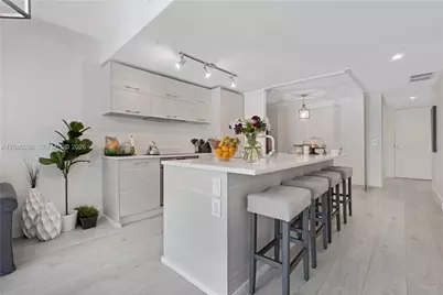 650 NE 32nd St #703, Miami, FL 33137 - Photo 5