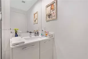 650 NE 32nd St, Miami, FL 33137 - Photo 17