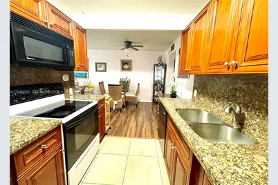 4031 Harwood D #4031, Deerfield Beach, FL 33442 - Photo 3