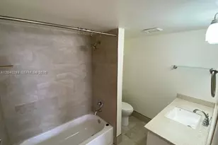 520 Orton Ave, Fort Lauderdale, FL 33304 - Photo 13