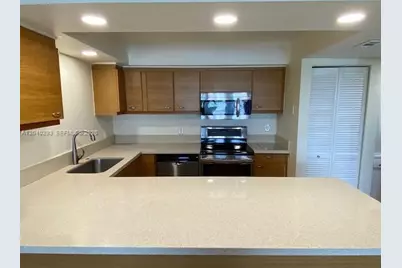 520 Orton Ave #503, Fort Lauderdale, FL 33304 - Photo 7