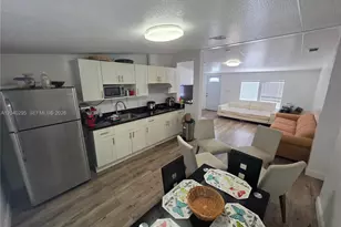 1529 SW 131st Ave, Miami, FL 33184 - Photo 1