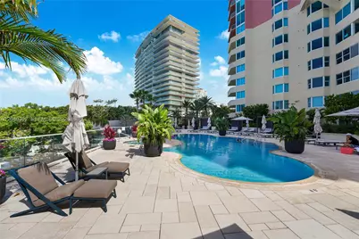300 S Pointe Dr #405, Miami Beach, FL 33139 - Photo 45