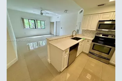 2445 SW 18th Ter #105, Fort Lauderdale, FL 33315 - Photo 5