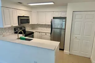 2445 SW 18th Terrace, Fort Lauderdale, FL 33315 - Photo 3