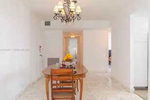 137 Golden Isles Dr, Hallandale Beach, FL 33009 - Photo 21