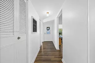 860 SE 6th Ave, Deerfield Beach, FL 33441 - Photo 11